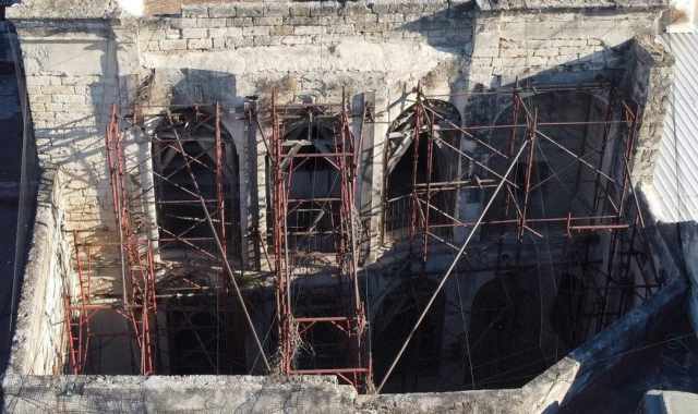 Loggiati, giardini pensili e scale monumentali: svelati i leggendari interni di Palazzo Casamassimi